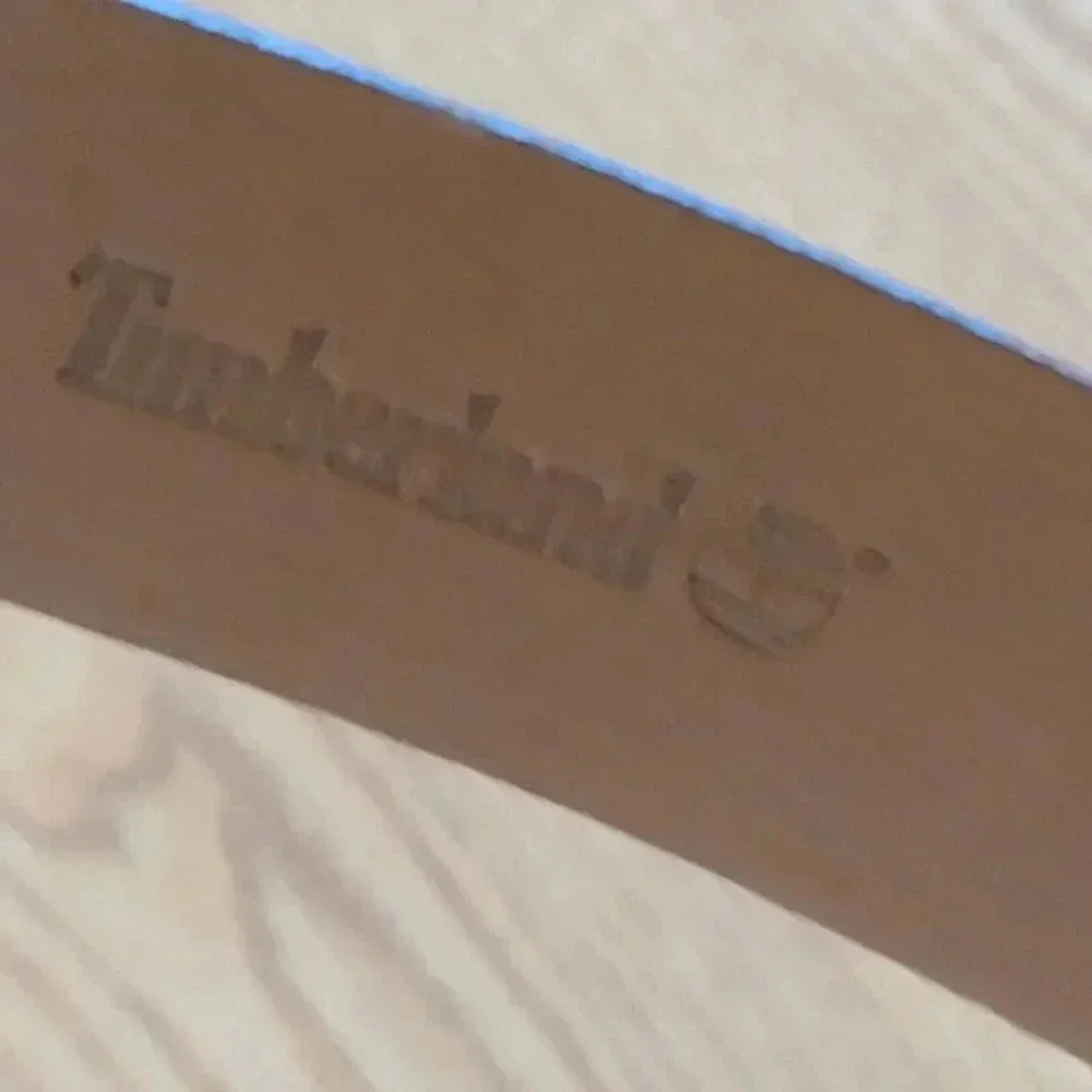 Timberland Mens Solid Brown Brass Buckle 100% Leather Belt Size: 38 46”L x 1.5”W